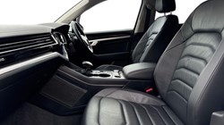 2020 (69) VOLKSWAGEN TOUAREG 3.0 V6 TDI 4Motion SEL 5dr Tip Auto 5024925