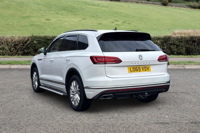 2020 (69) VOLKSWAGEN TOUAREG 3.0 V6 TDI 4Motion SEL 5dr Tip Auto