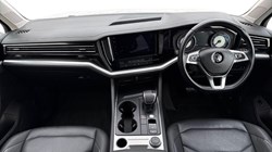 2020 (69) VOLKSWAGEN TOUAREG 3.0 V6 TDI 4Motion SEL 5dr Tip Auto 5024932