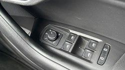 2020 (69) VOLKSWAGEN TOUAREG 3.0 V6 TDI 4Motion SEL 5dr Tip Auto 5024937