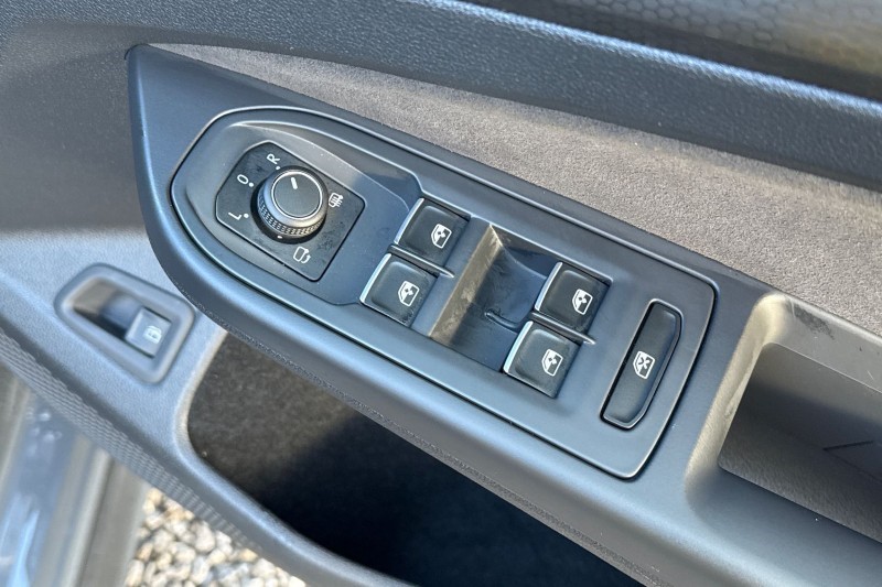 2024 (24) VOLKSWAGEN GOLF 1.4 TSI GTE 5dr DSG 5036741