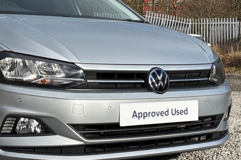2021 (21) VOLKSWAGEN POLO 1.0 TSI 95 Match 5dr DSG 5036960