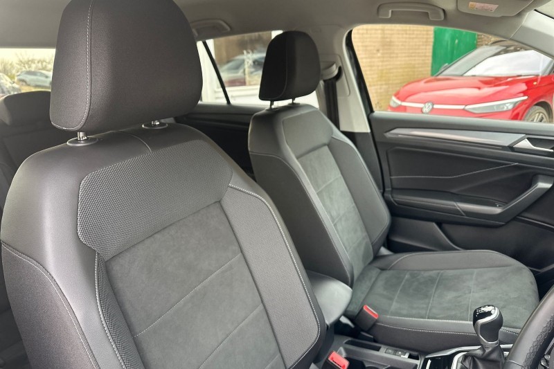 2024 (24) VOLKSWAGEN T-ROC 1.5 TSI Style 5dr 5017489