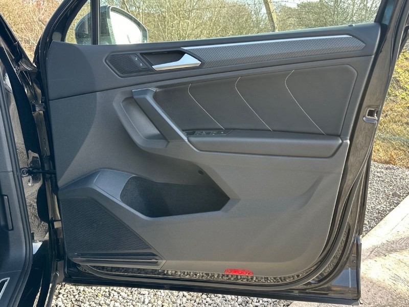 2023 (72) VOLKSWAGEN TIGUAN 2.0 TDI 4Motion R-Line 5dr DSG 5072261