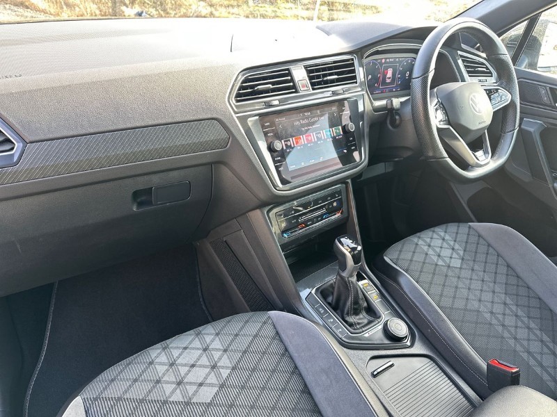 2023 (72) VOLKSWAGEN TIGUAN 2.0 TDI 4Motion R-Line 5dr DSG 5072362