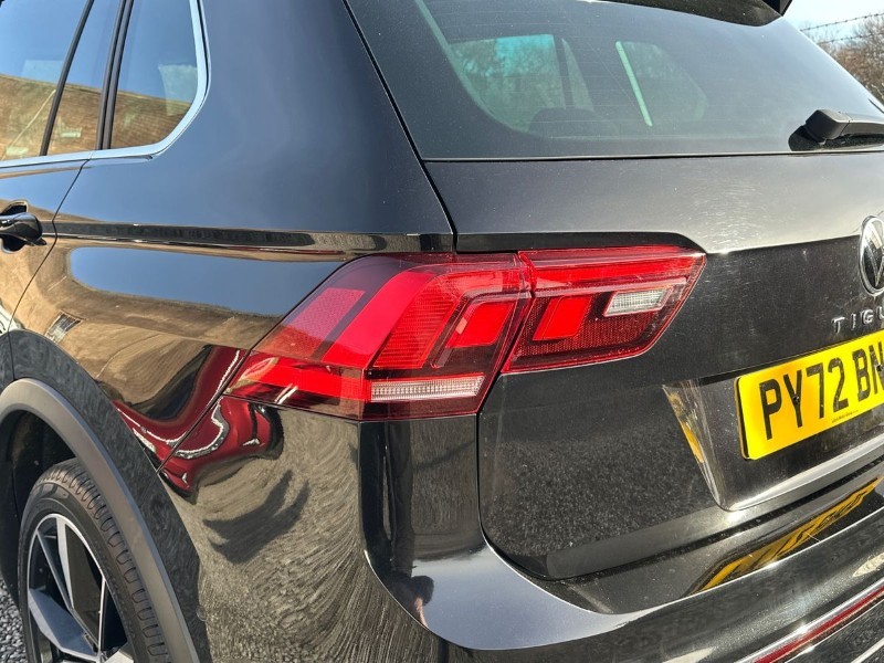 2023 (72) VOLKSWAGEN TIGUAN 2.0 TDI 4Motion R-Line 5dr DSG 5072367