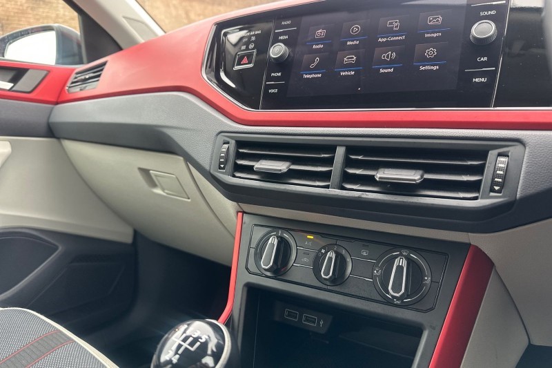 2018 (68) VOLKSWAGEN POLO 1.0 TSI 95 Beats 5dr 5044997