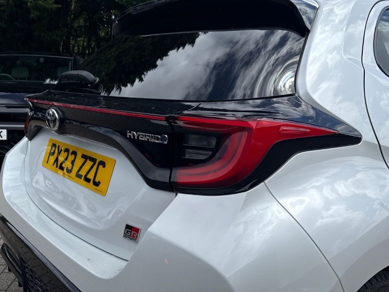 2023 (23) TOYOTA YARIS 1.5 Hybrid GR Sport 5dr CVT 5395601