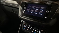 2022 (72) VOLKSWAGEN TIGUAN 2.0 TSI 4Motion R-Line 5dr DSG 5049252