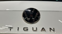 2022 (72) VOLKSWAGEN TIGUAN 2.0 TSI 4Motion R-Line 5dr DSG 5049263