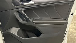2022 (72) VOLKSWAGEN TIGUAN 2.0 TSI 4Motion R-Line 5dr DSG 5049235