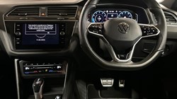 2022 (72) VOLKSWAGEN TIGUAN 2.0 TSI 4Motion R-Line 5dr DSG 5049244