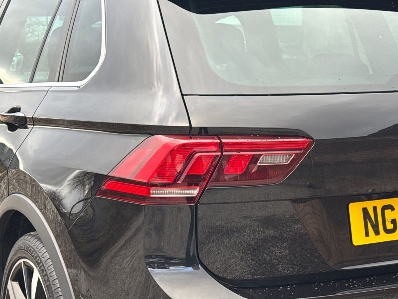 2023 (72) VOLKSWAGEN TIGUAN 1.5 TSI 150 R-Line 5dr DSG 5037159