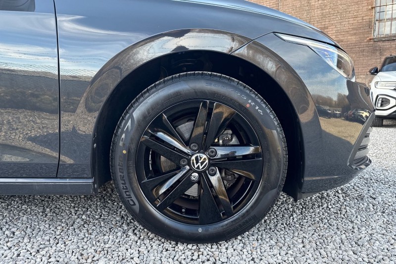 2024 (24) VOLKSWAGEN GOLF 1.0 eTSI Life 5dr DSG 5076553