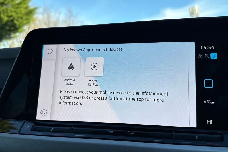 2024 (24) VOLKSWAGEN GOLF 1.0 eTSI Life 5dr DSG 5076568