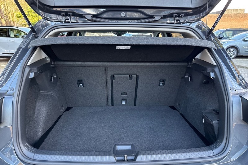 2024 (24) VOLKSWAGEN GOLF 1.0 eTSI Life 5dr DSG 5076574