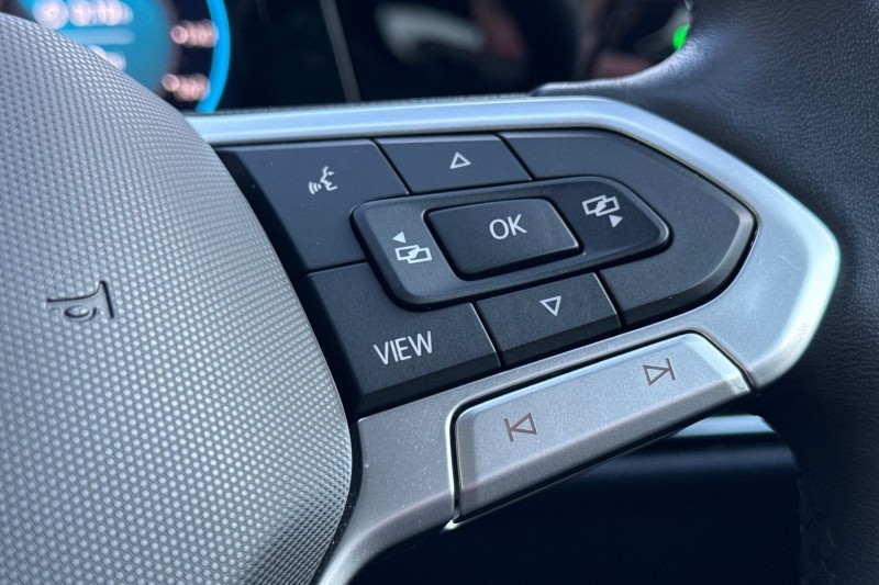 2024 (24) VOLKSWAGEN GOLF 1.0 eTSI Life 5dr DSG 5076564