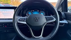 2024 (24) VOLKSWAGEN GOLF 1.0 eTSI Life 5dr DSG 5076562