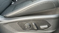 2024 (74) KIA SPORTAGE 1.6T GDi 207 HEV 3 5dr Auto 5038268