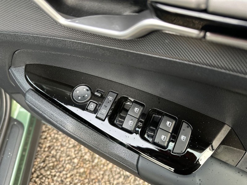 2024 (74) KIA SPORTAGE 1.6T GDi 207 HEV 3 5dr Auto 5038267