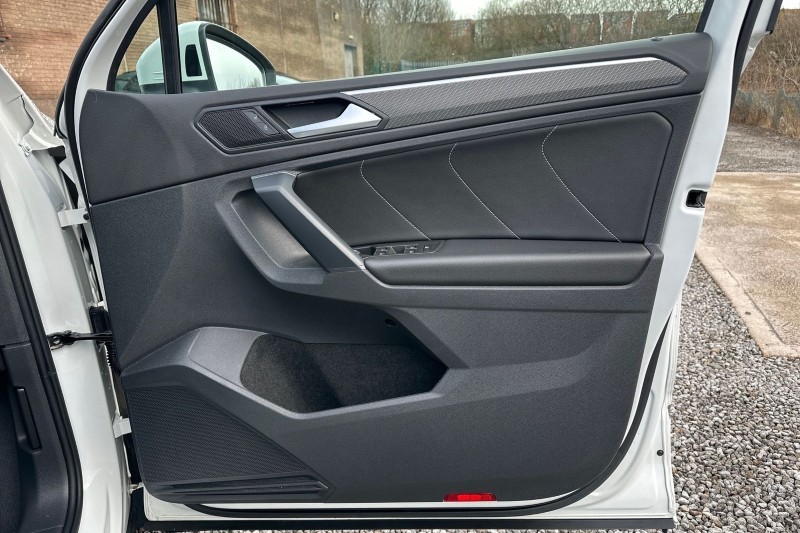 2023 (72) VOLKSWAGEN TIGUAN 2.0 TSI 4Motion R-Line 5dr DSG 5059122