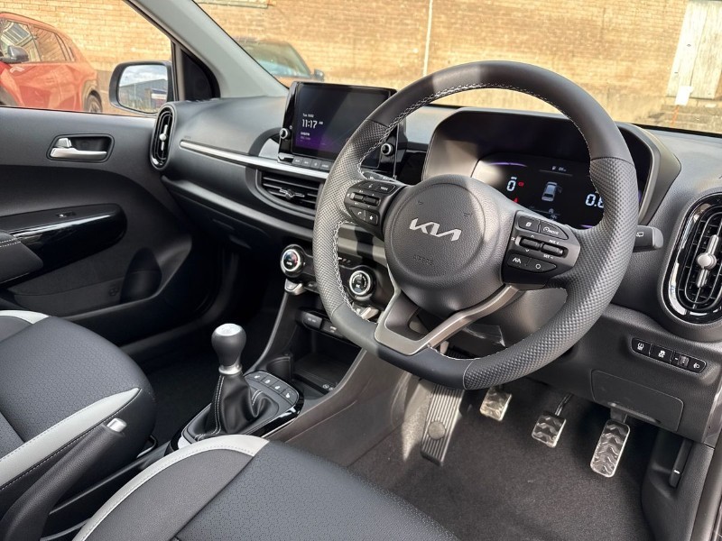2025 (75) KIA PICANTO 1.0 GT-Line S 5dr 5043892