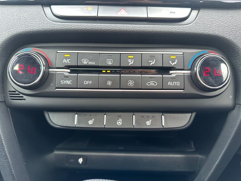 2023 (73) KIA CEED 1.5T GDi ISG GT-Line S 5dr Auto 5021685