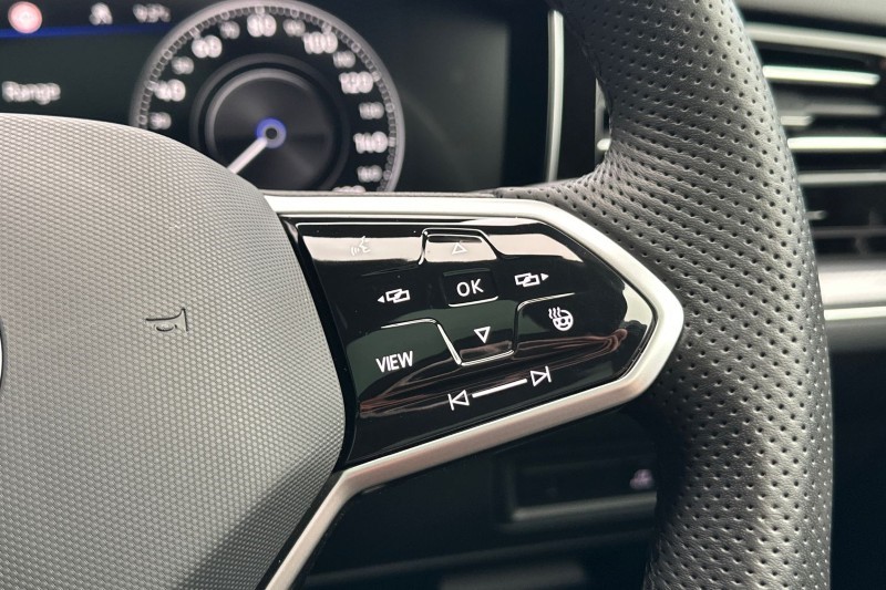 2023 (73) VOLKSWAGEN TOUAREG 3.0 V6 TDI 4Motion R-Line Tech Plus 5dr Tip Auto 5068995