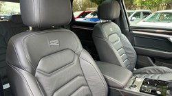 2023 (73) VOLKSWAGEN TOUAREG 3.0 V6 TDI 4Motion R-Line Tech Plus 5dr Tip Auto 5068992