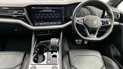 2023 (73) VOLKSWAGEN TOUAREG 3.0 V6 TDI 4Motion R-Line Tech Plus 5dr Tip Auto 5068984