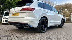 2023 (73) VOLKSWAGEN TOUAREG 3.0 V6 TDI 4Motion R-Line Tech Plus 5dr Tip Auto 5069016