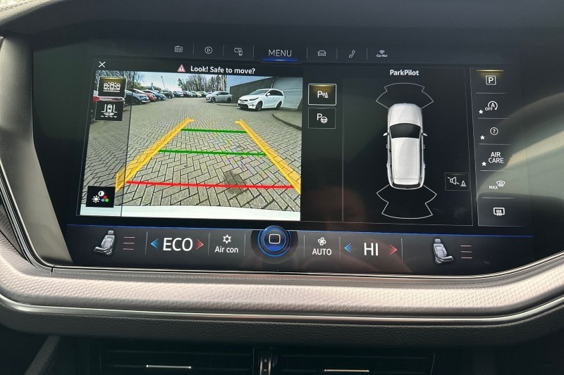 2023 (73) VOLKSWAGEN TOUAREG 3.0 V6 TDI 4Motion R-Line Tech Plus 5dr Tip Auto 5069000