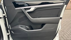 2023 (73) VOLKSWAGEN TOUAREG 3.0 V6 TDI 4Motion R-Line Tech Plus 5dr Tip Auto 5068987