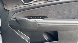 2025 (75) KIA SPORTAGE 1.6T GDi HEV GT-Line S 5dr Auto 5054834