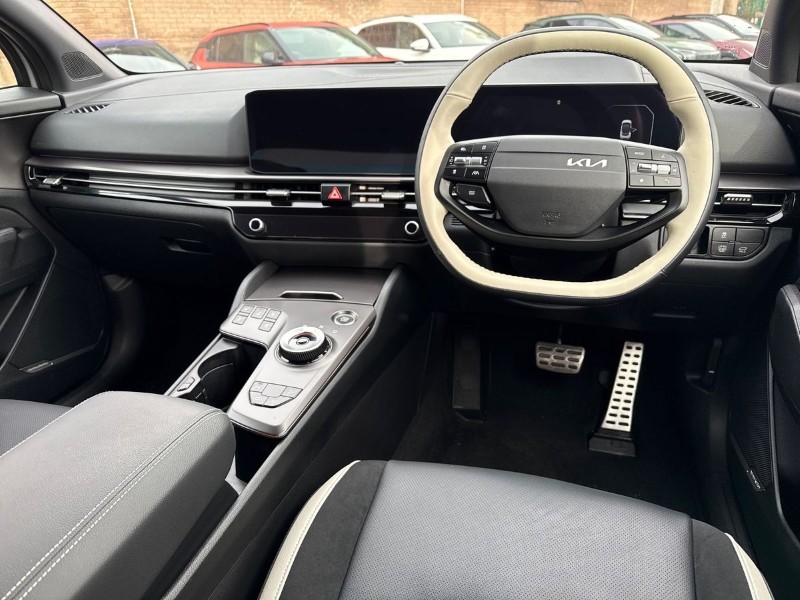 2025 (75) KIA SPORTAGE 1.6T GDi HEV GT-Line S 5dr Auto 5054844