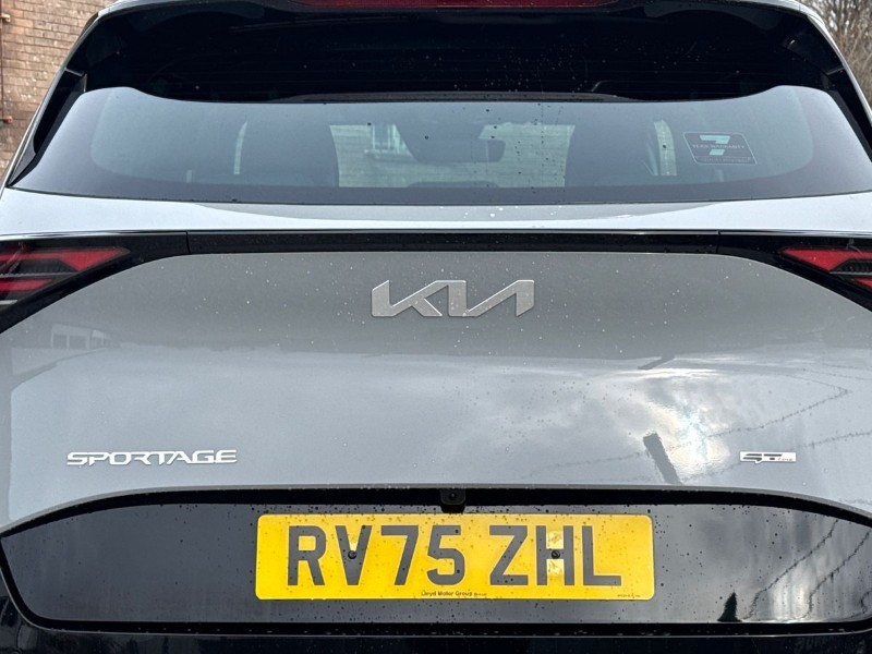 2025 (75) KIA SPORTAGE 1.6T GDi HEV GT-Line S 5dr Auto 5054863
