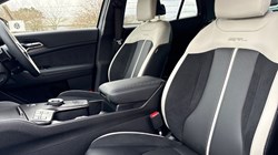 2025 (75) KIA SPORTAGE 1.6T GDi HEV GT-Line S 5dr Auto 5054854