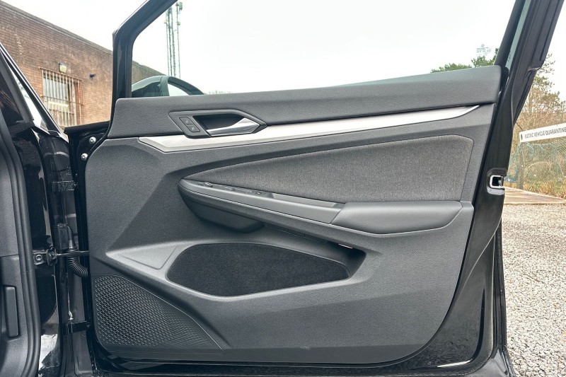 2024 (74) VOLKSWAGEN GOLF 1.5 TSI Match 5dr 5040661