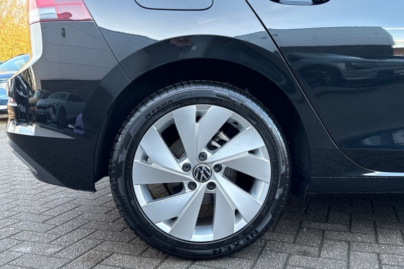 2024 (74) VOLKSWAGEN GOLF 1.5 TSI Style 5dr 5024893