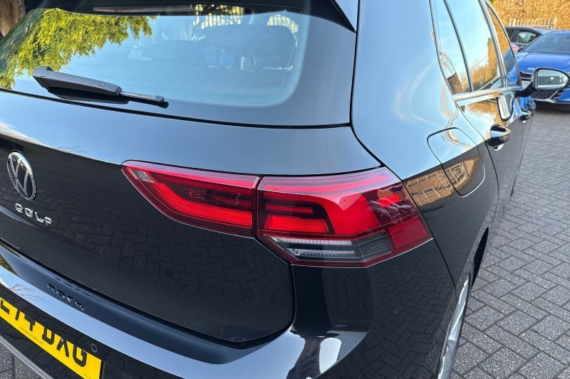 2024 (74) VOLKSWAGEN GOLF 1.5 TSI Style 5dr 5024919