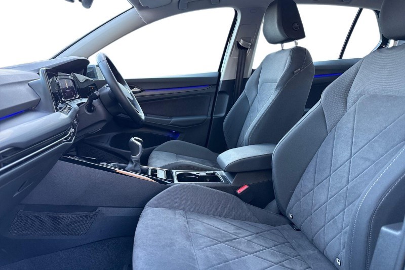 2024 (74) VOLKSWAGEN GOLF 1.5 TSI Style 5dr 5024888