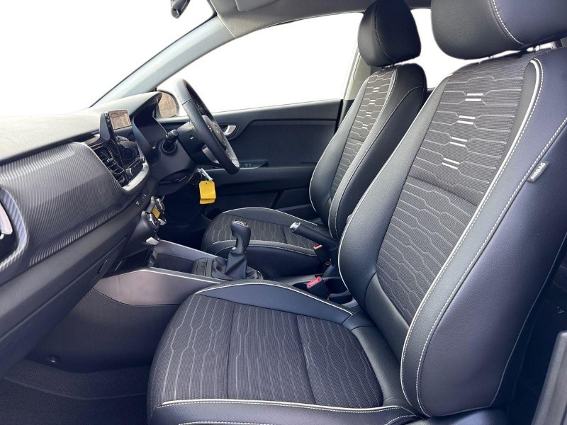 2025 (75) KIA STONIC 1.0T GDi 98 GT-Line 5dr 5036855