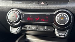 2025 (75) KIA STONIC 1.0T GDi 98 GT-Line 5dr 5036877