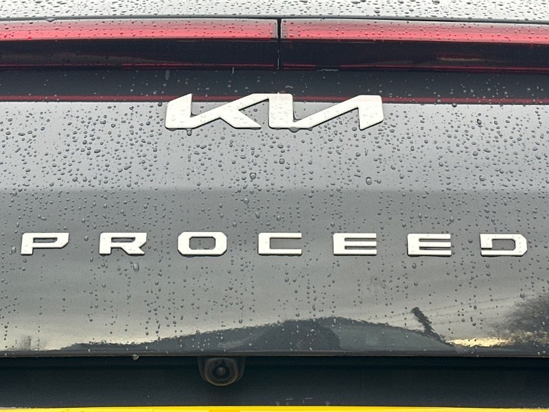 2025 (25) KIA PRO CEED 1.5T GDi ISG 138 GT-Line 5dr 5020727