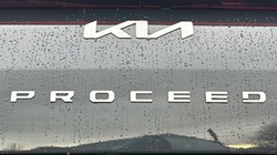2025 (25) KIA PRO CEED 1.5T GDi ISG 138 GT-Line 5dr 5020727