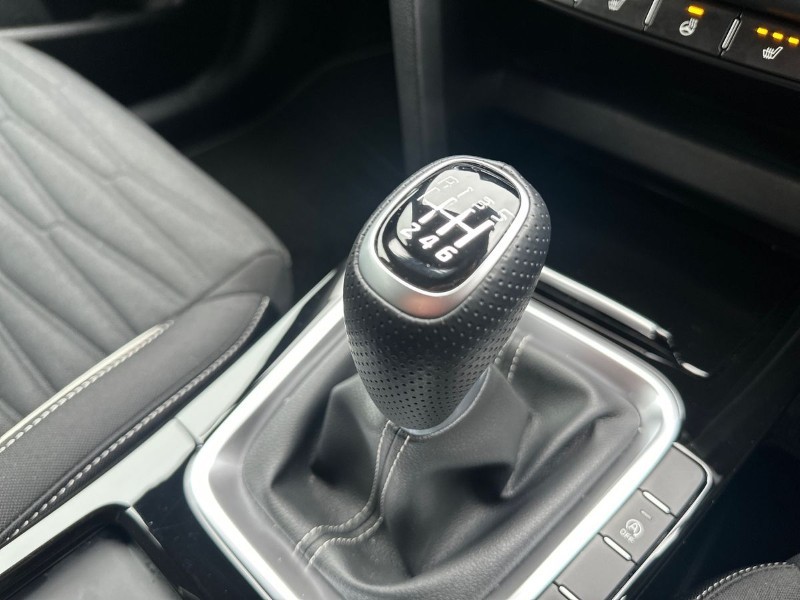 2025 (25) KIA PRO CEED 1.5T GDi ISG 138 GT-Line 5dr 5020717