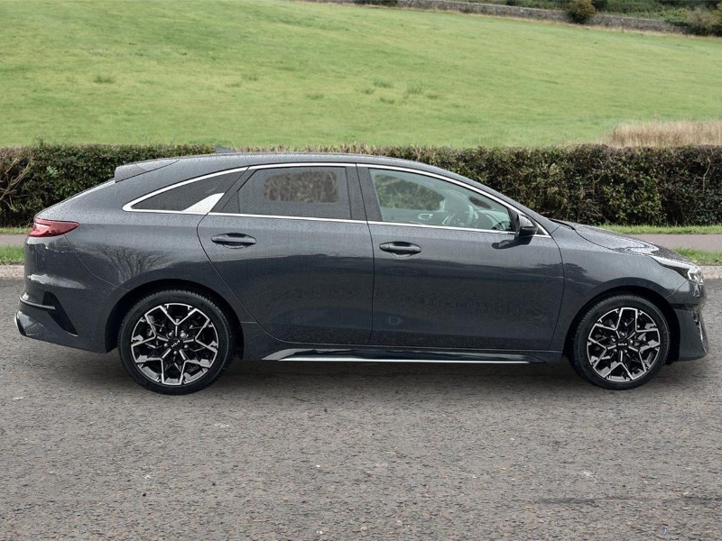 2025 (25) KIA PRO CEED 1.5T GDi ISG 138 GT-Line 5dr 5020693