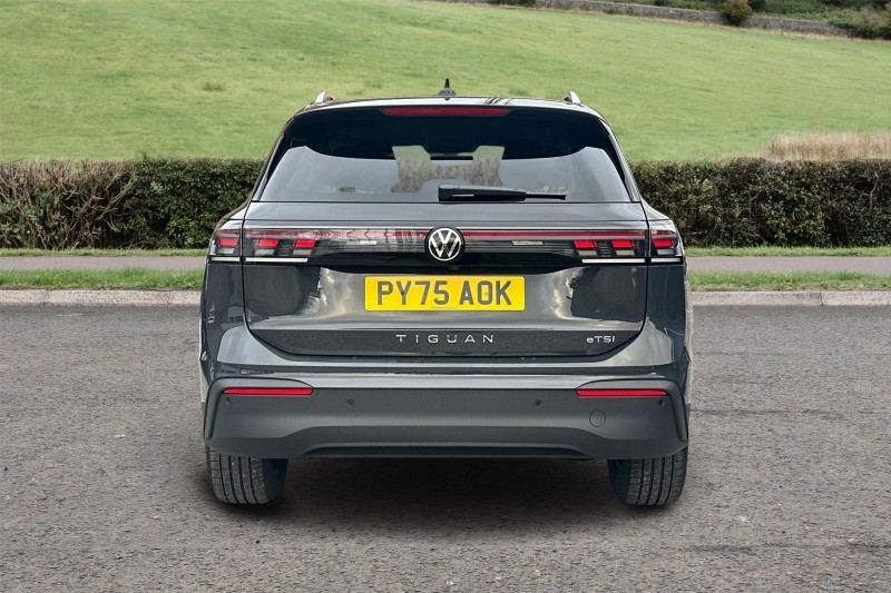 2025 (75) VOLKSWAGEN TIGUAN 1.5 eTSI 150 Match 5dr DSG 5027335