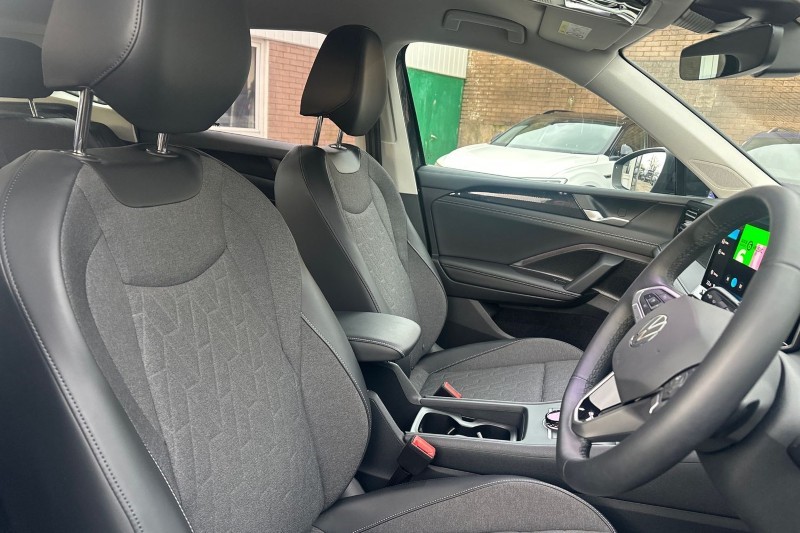 2025 (75) VOLKSWAGEN TIGUAN 1.5 eTSI 150 Match 5dr DSG 5027345