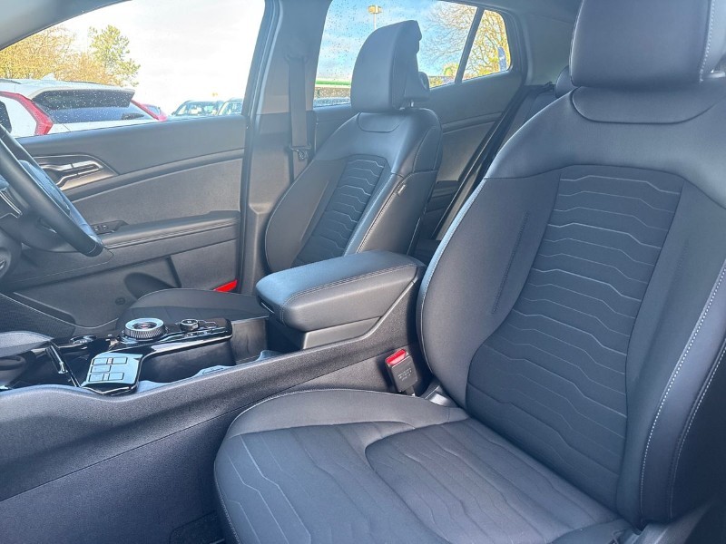 2025 (25) KIA SPORTAGE 1.6T GDi 207 HEV 3 5dr Auto 5038668